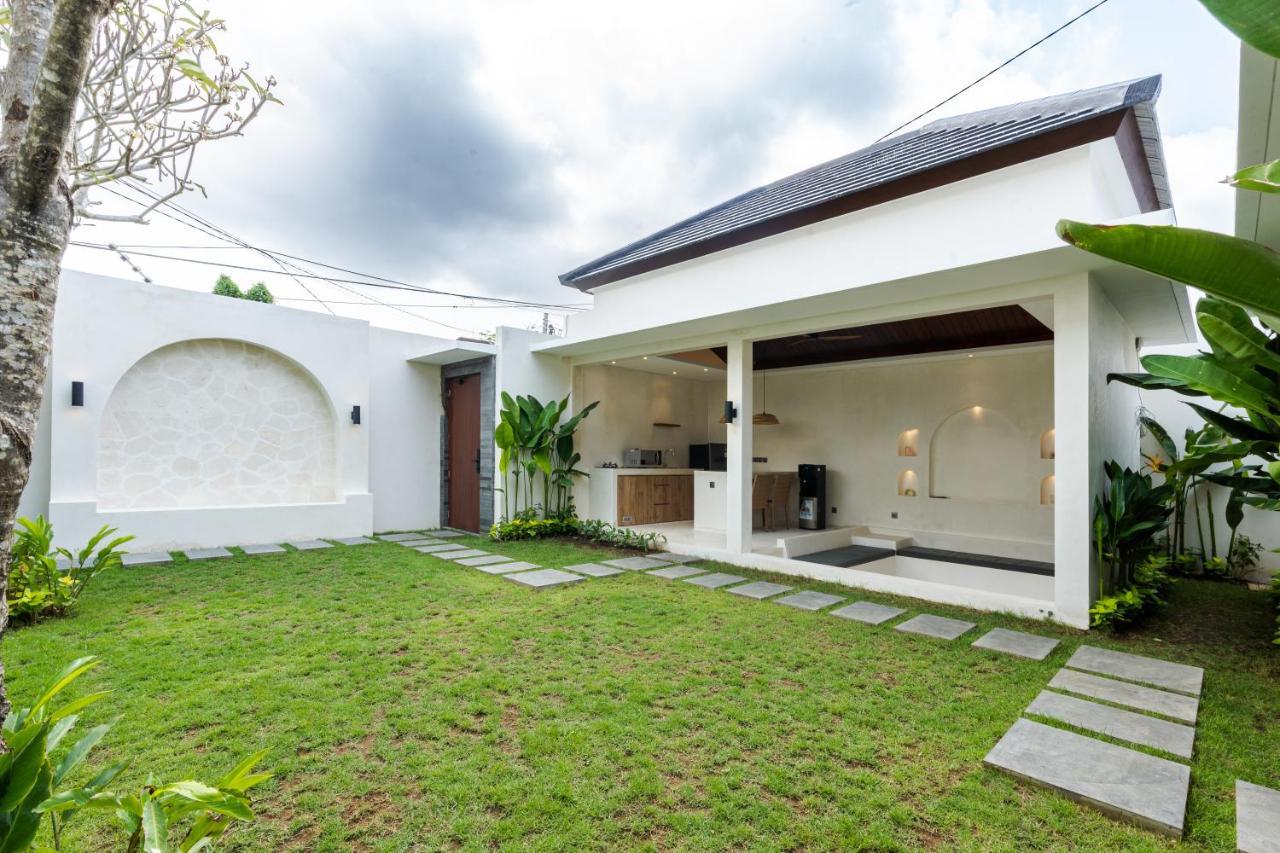 J4 Villas Sanur Exterior foto